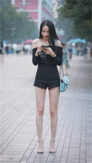 领导的年轻漂亮的妻子木鱼