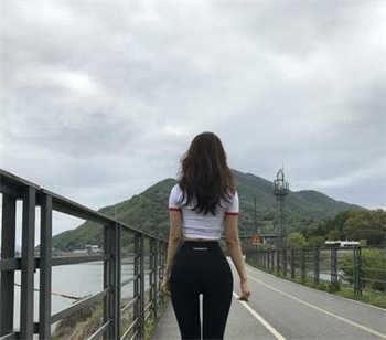 博雅子林打扑克