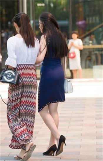 风韵犹存的老妇女图片