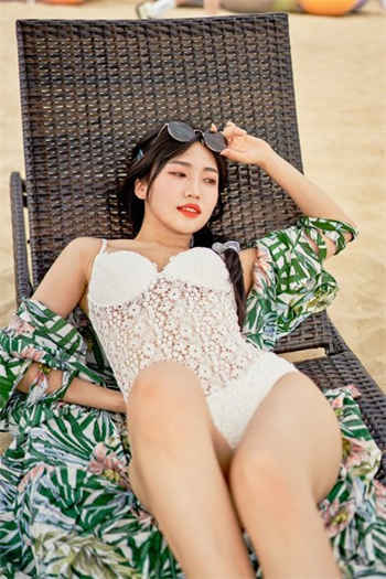 女保安参加同学聚会全集
