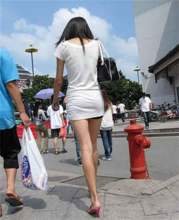 国产卖房女销售
