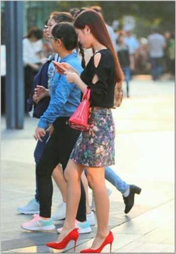 漂亮女员工的滋味3