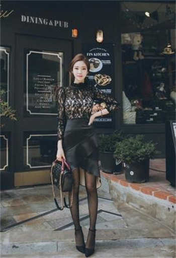 苏家傻女出嫁只带四人