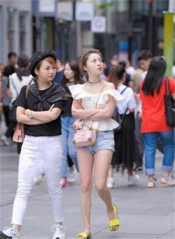 夏晴子沈娜娜团圆火锅