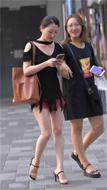 老婆为救老公牺牲的视频