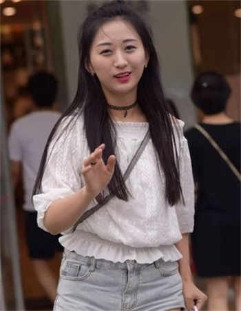 副行长32名后宫照片流出