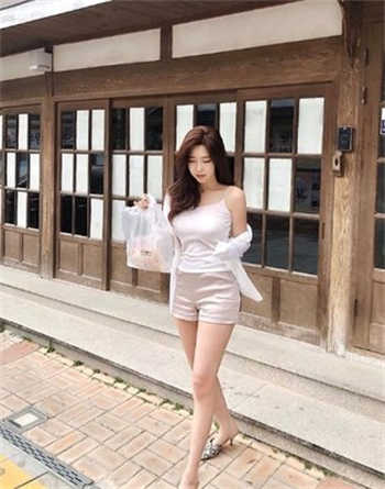 奴妾规矩巴掌